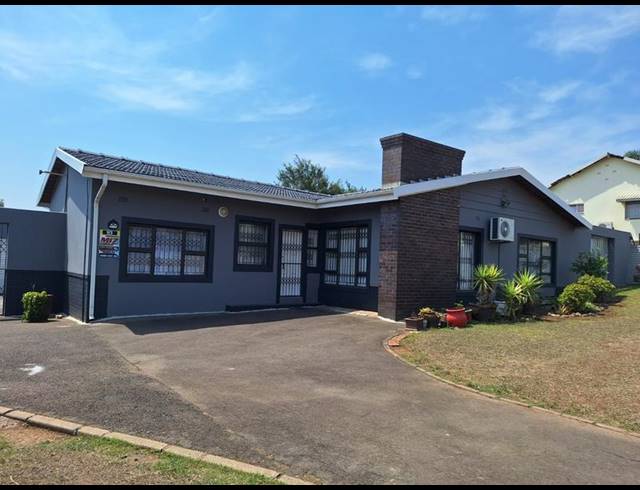 4 BEDROOM HOUSE FOR SALE IN PELHAM